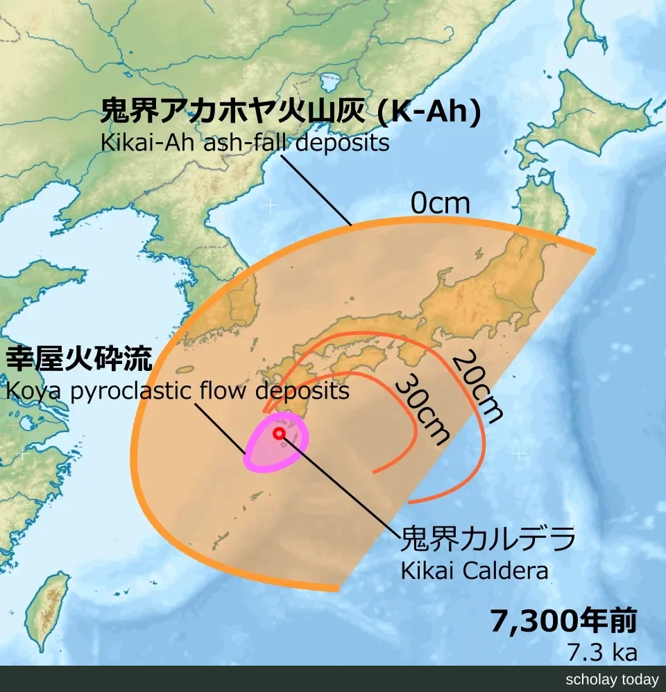 日本及周边地形图上标示约七千三百年前鬼界赤保屋火山灰的分布范围